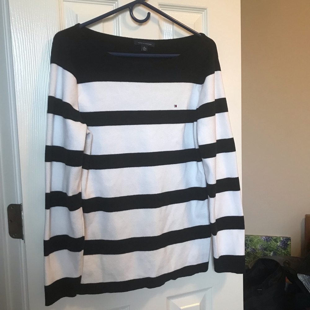 Tommy Hilfiger XL Black/White Striped Sweater